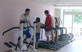 台北松山和松青扶輪社捐贈運動、復健器材，提供香園教養院院生使用，讓院生能適度運動，活絡心肺功能和肢體。